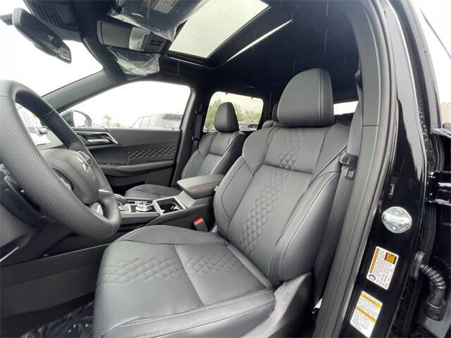 2025 Mitsubishi Outlander PHEV SEL Black Edition