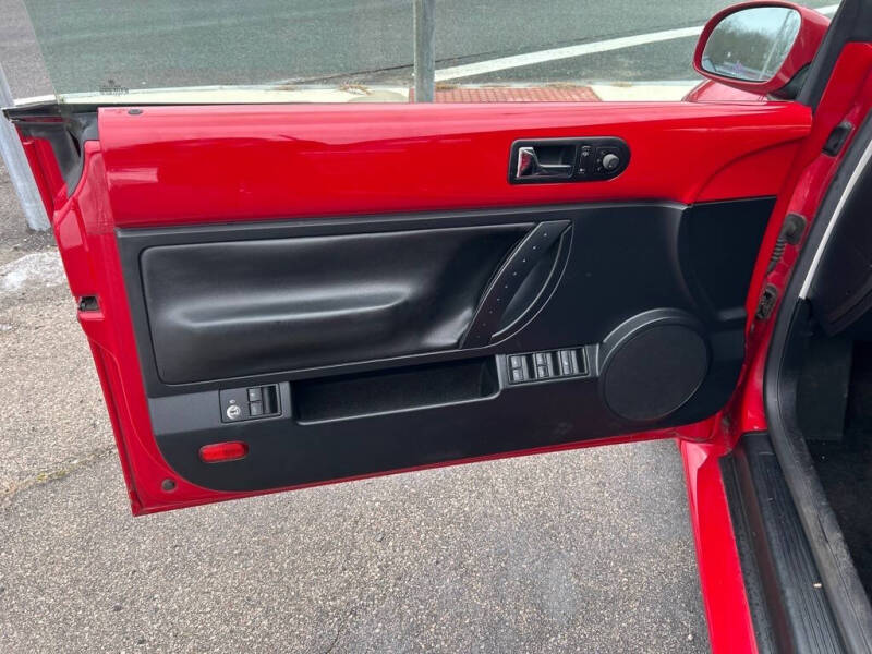 2009 Volkswagen New Beetle Convertible Base PZEV