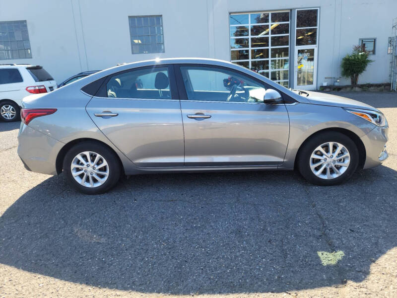 2022 Hyundai Accent SEL