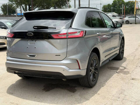 2022 Ford Edge SE