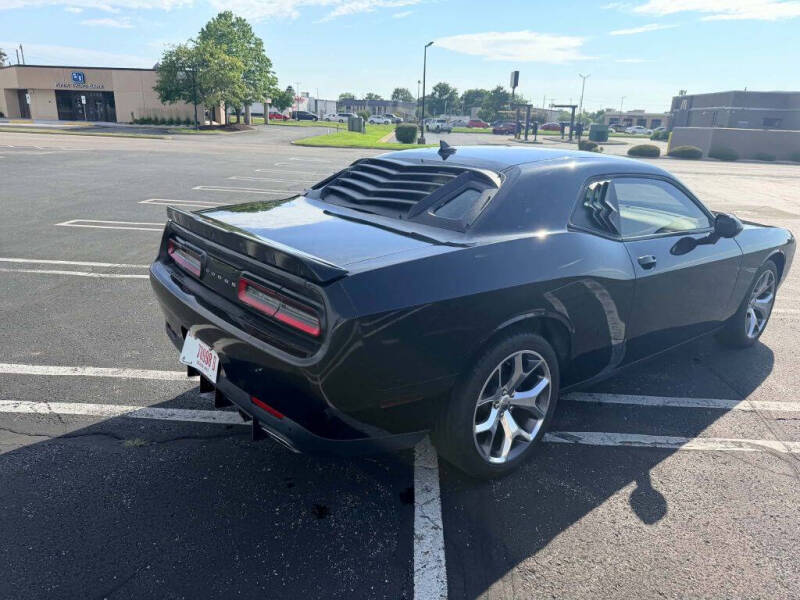 2016 Dodge Challenger SXT
