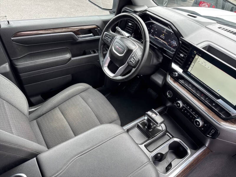 2023 GMC Sierra 1500