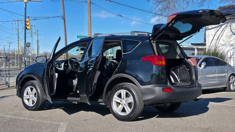 2013 Toyota RAV4 XLE