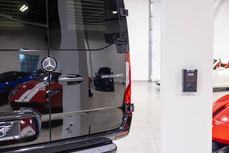 2025 Mercedes-Benz Sprinter 3500XD