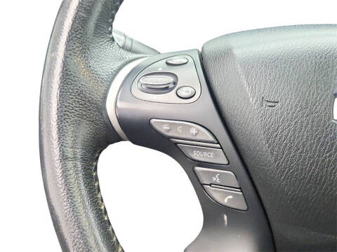 2017 Nissan Pathfinder Platinum