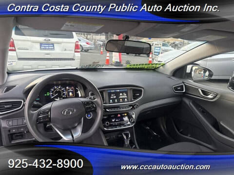 2019 Hyundai Ioniq Hybrid Blue