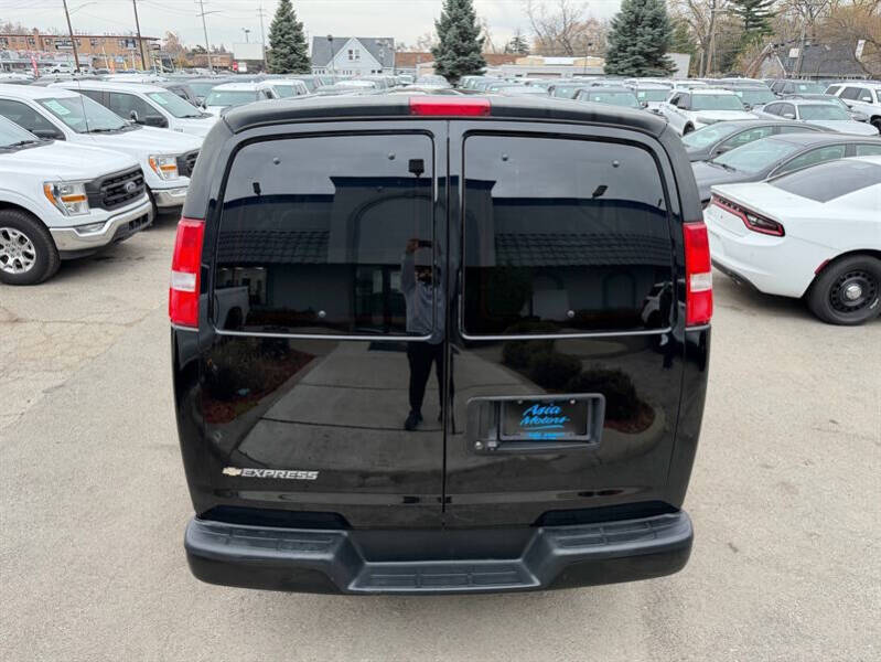 2020 Chevrolet Express LS 3500