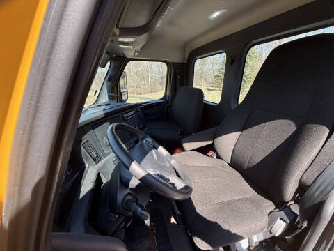 2024 Freightliner Cascadia