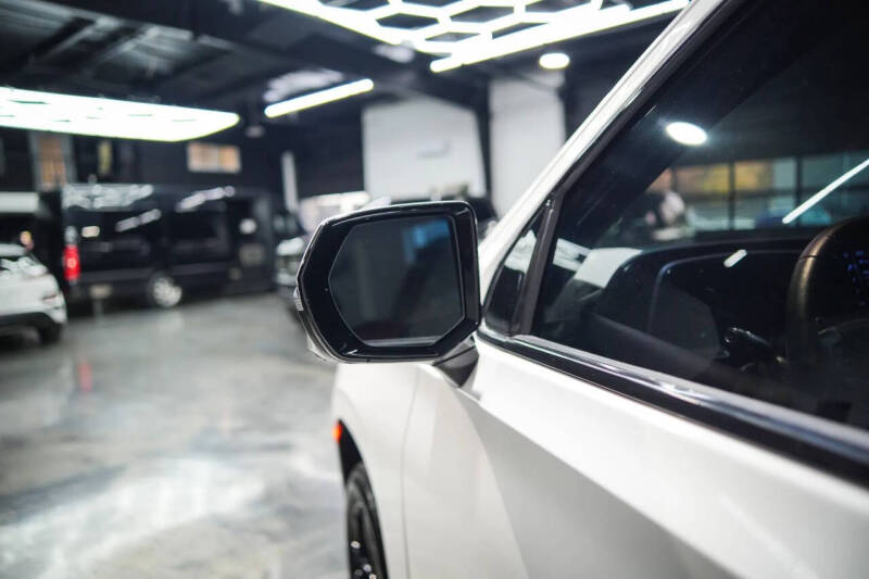 2024 Cadillac Escalade Premium Luxury