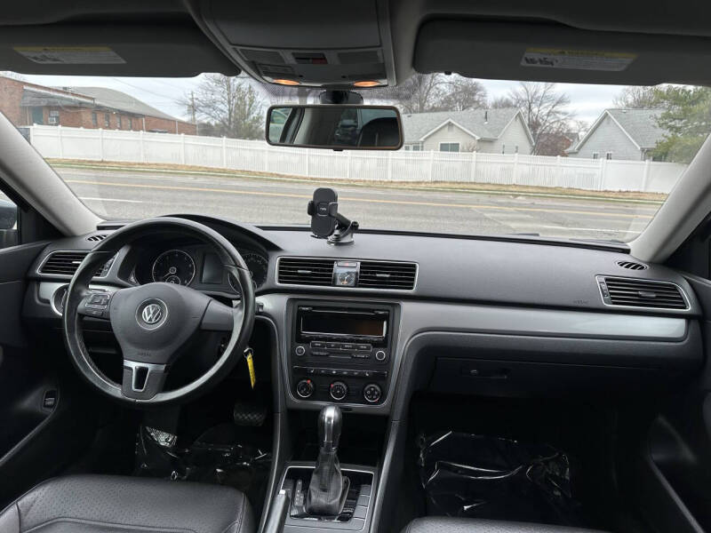 2014 Volkswagen Passat 1.8T Wolfsburg Edition PZEV