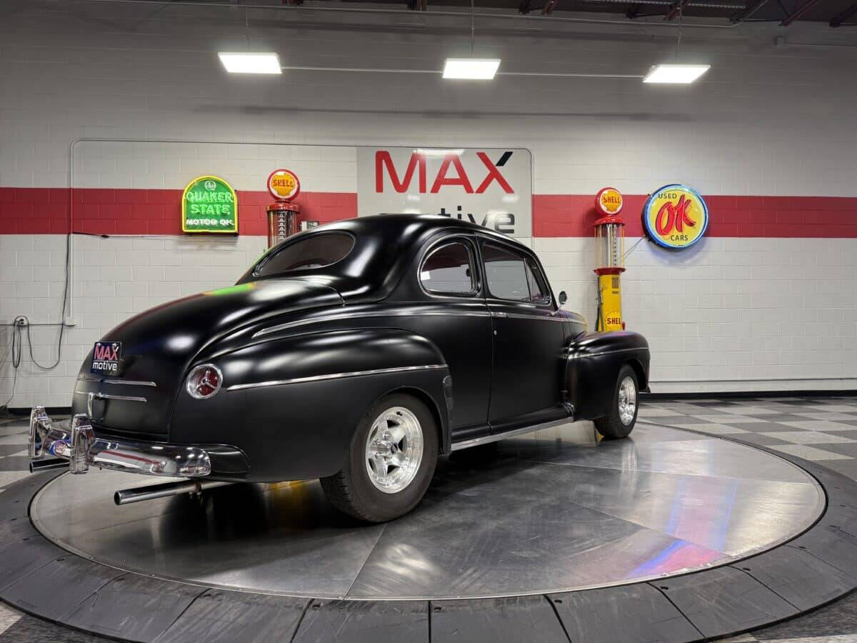 1946 Ford Coupe 13