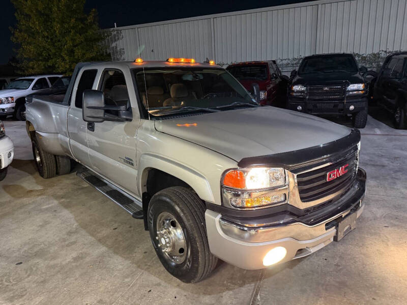 2006 GMC Sierra 3500 SLE2's photo