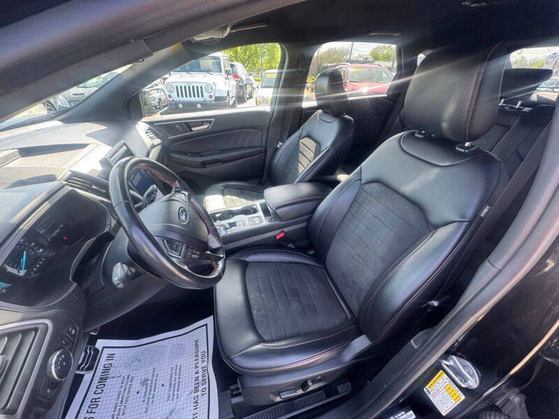 2022 Ford Edge ST-Line