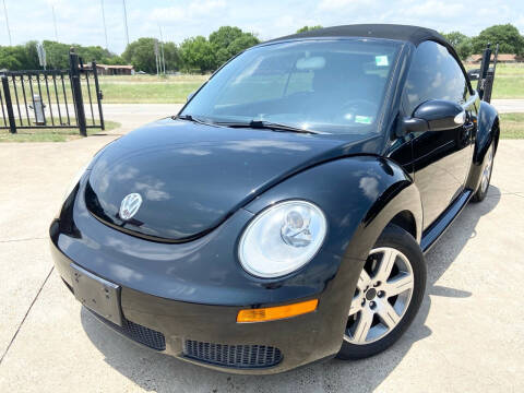 2007 Volkswagen New Beetle Convertible for sale at Texas Luxury Auto in Cedar Hill TX