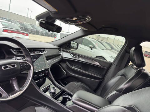 2022 Jeep Grand Cherokee Altitude