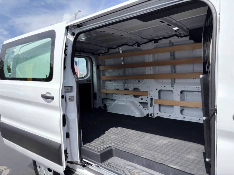 2025 Ford Transit