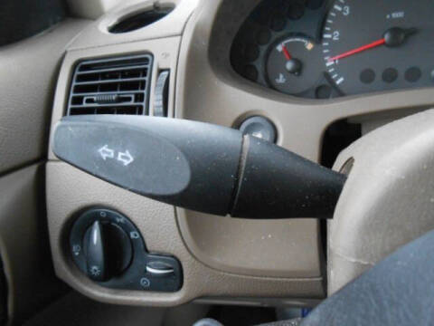 2005 Ford Focus ZXW SES