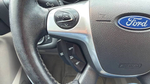 2014 Ford C-MAX Hybrid SE