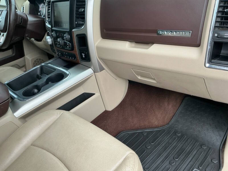 2016 RAM 1500 Laramie