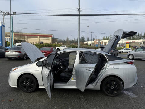 2016 Toyota Prius Three Touring