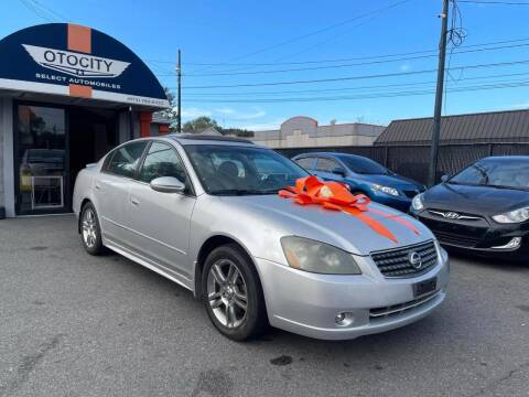 2005 Nissan Altima for sale at OTOCITY in Totowa NJ