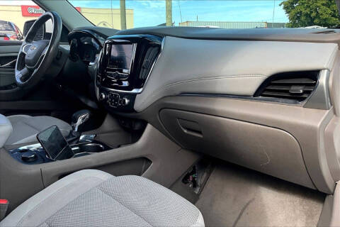 2021 Chevrolet Traverse LT Cloth