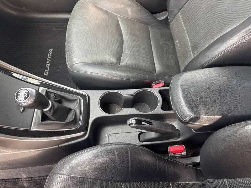 2013 Hyundai Elantra Coupe SE