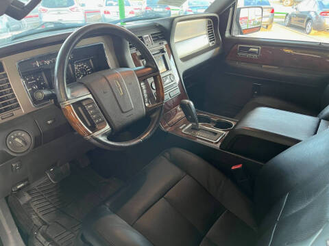 2013 Lincoln Navigator L