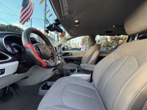 2021 Chrysler Pacifica Touring