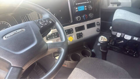 2022 Freightliner Cascadia