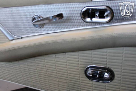 1957 Ford Thunderbird