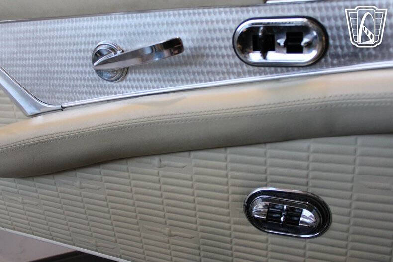 1957 Ford Thunderbird