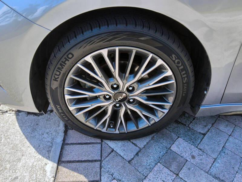 2023 Kia Forte GT-Line