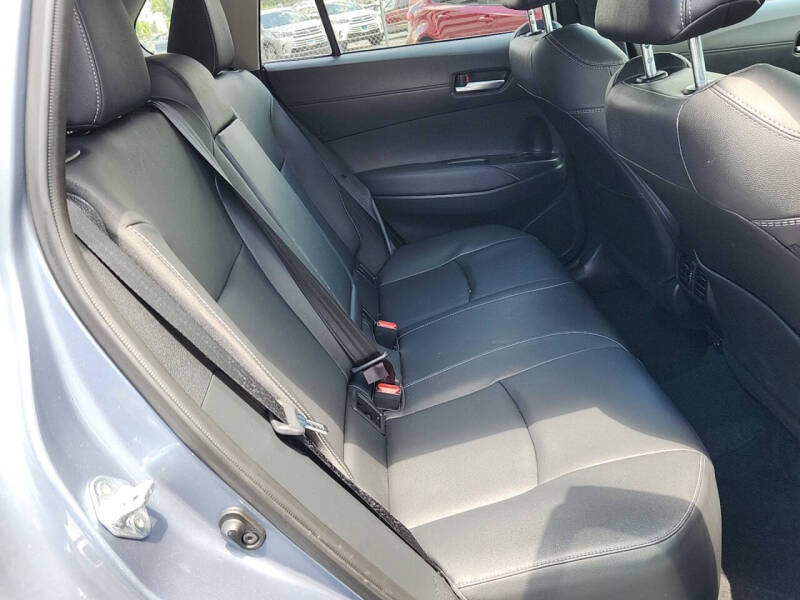 2025 Toyota Corolla Cross XLE