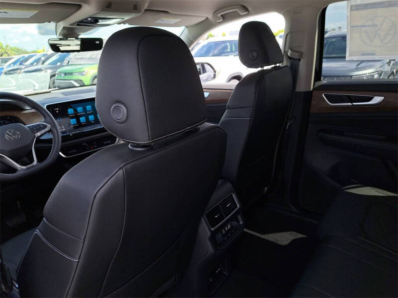 2025 Volkswagen Atlas SE 4Motion