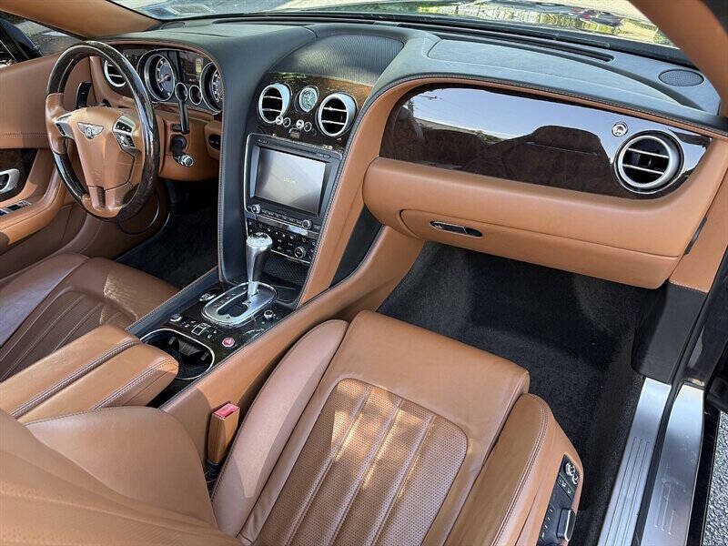 2015 Bentley Continental 21