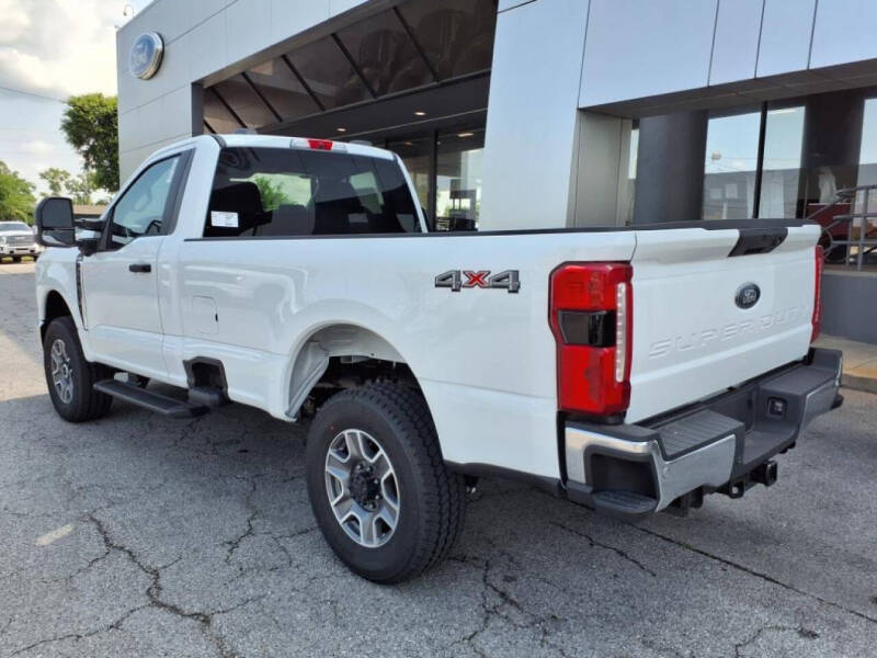 2025 Ford F-350 Super Duty XLT