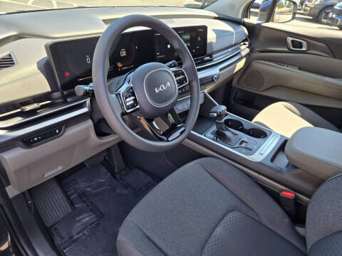 2026 Kia Carnival LX