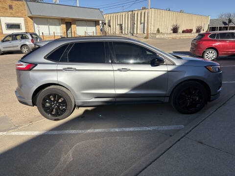 2022 Ford Edge SE