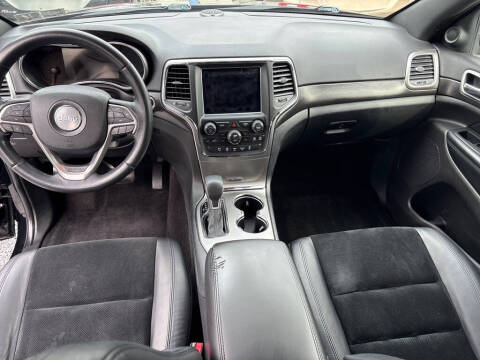 2018 Jeep Grand Cherokee Laredo E