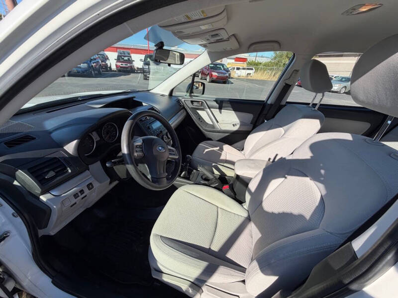 2014 Subaru Forester 2.5i