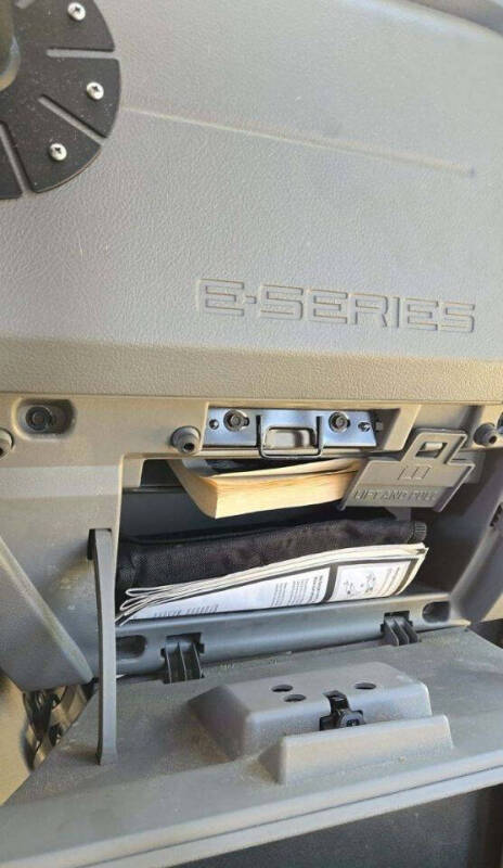 2013 Ford E-Series E-350 SD