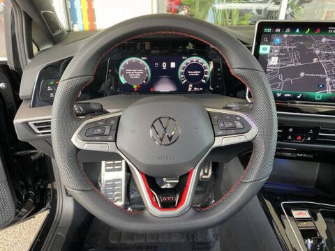 2025 Volkswagen Golf GTI SE