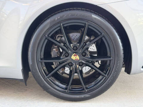 2017 Porsche 911 Carrera