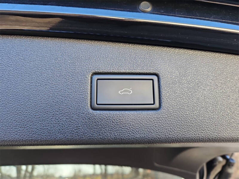 2022 Volkswagen Tiguan SE 4Motion