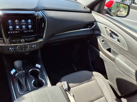2023 Chevrolet Traverse LT Cloth
