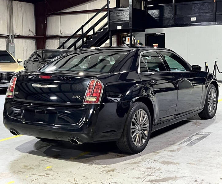 2014 Chrysler 300 C John Varvatos Limited Edition
