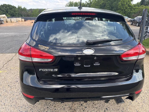 2017 Kia Forte5 LX