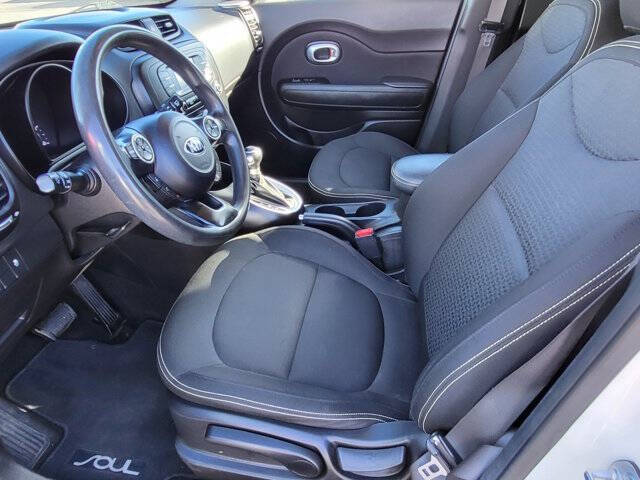 2015 Kia Soul +