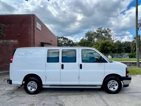 2017 GMC Savana 2500